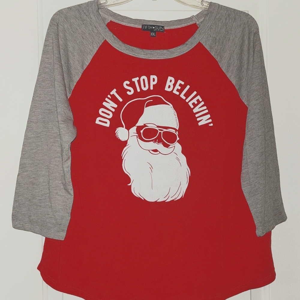 NWOT - Womens Holiday Christmas Santa Don't Stop Believin' 3/4 sleeve t-shirt - Picture 1 of 7